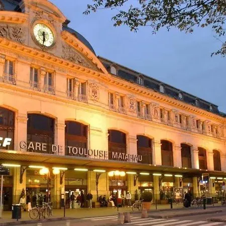 Balcon Gare Apartment *